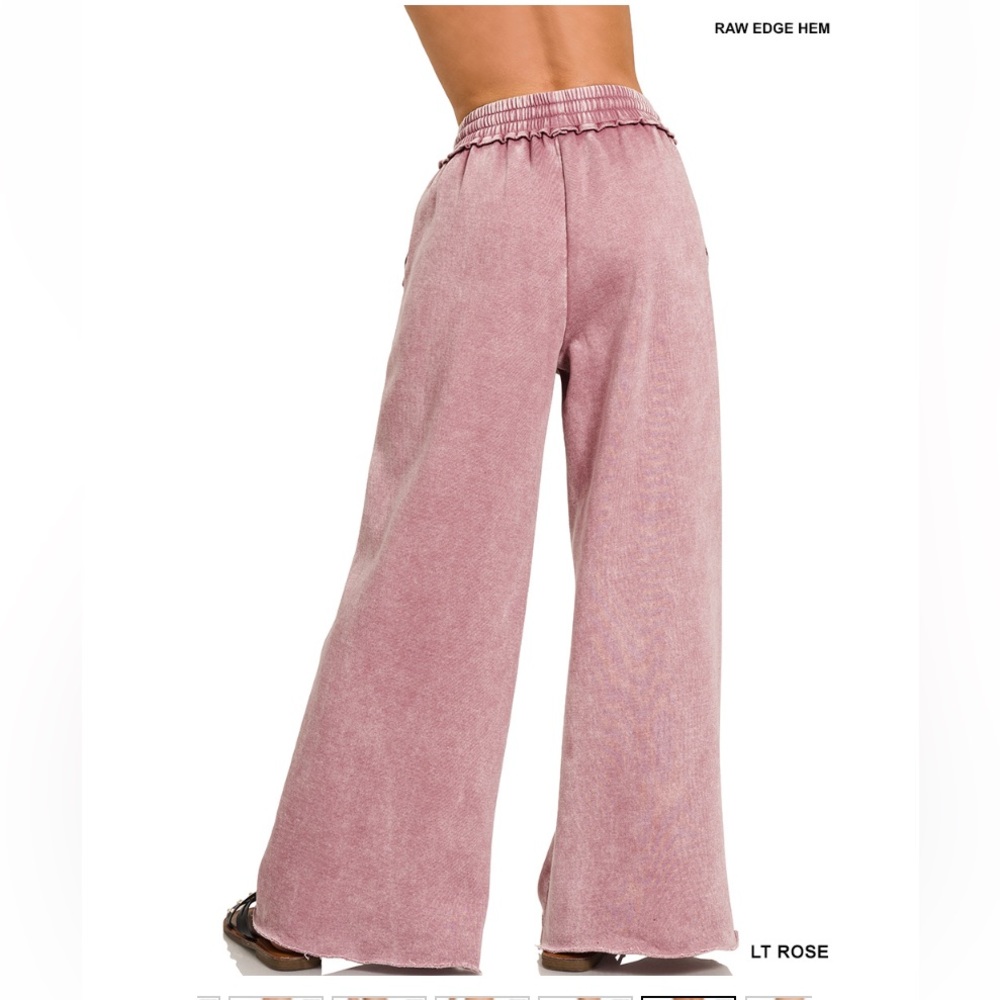 159 Small - 3X Zenana light rose ACID WASH FLEECE
PALAZZO SWEATPANTS
POCKETS - Picture 3 of 3